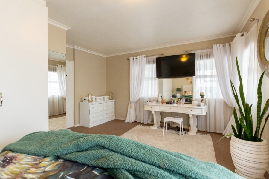 3 Bedroom Property for Sale in Waterfront Western Cape